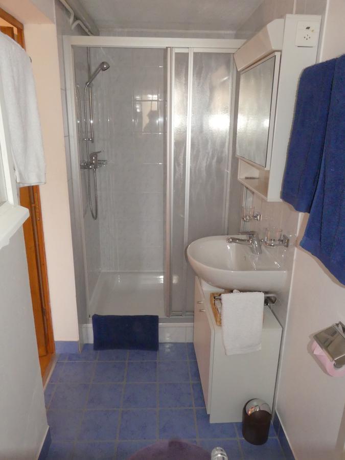 Bed and Breakfast Au Bonheur Des Iris Rolle Exterior foto